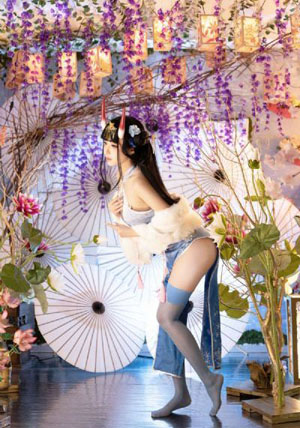 亲胸吻胸添奶头GIF动态图免费_BD高清免费观看
