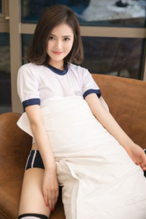 美女扒开两腿让男生桶_1080PHD在线观看