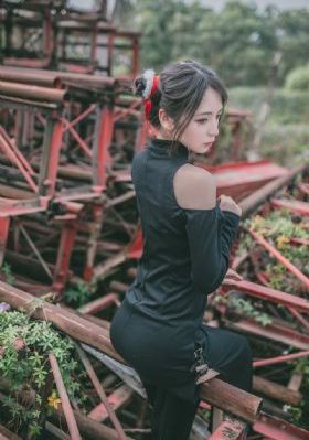 九色丨PORNY丨高潮喷水自拍_成人在线观看免费