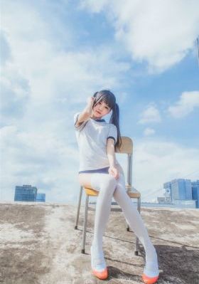 国产爆初菊在线观看免费视频_BD韩语免费观看视频